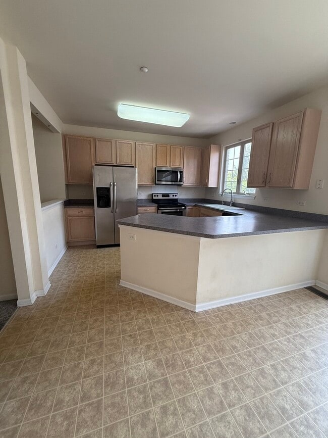 Building Photo - 554 Prestwick Ln