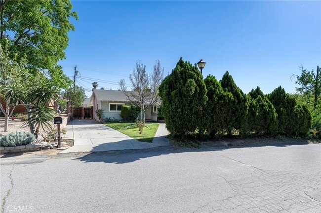 Building Photo - 3202 Belvedere Dr