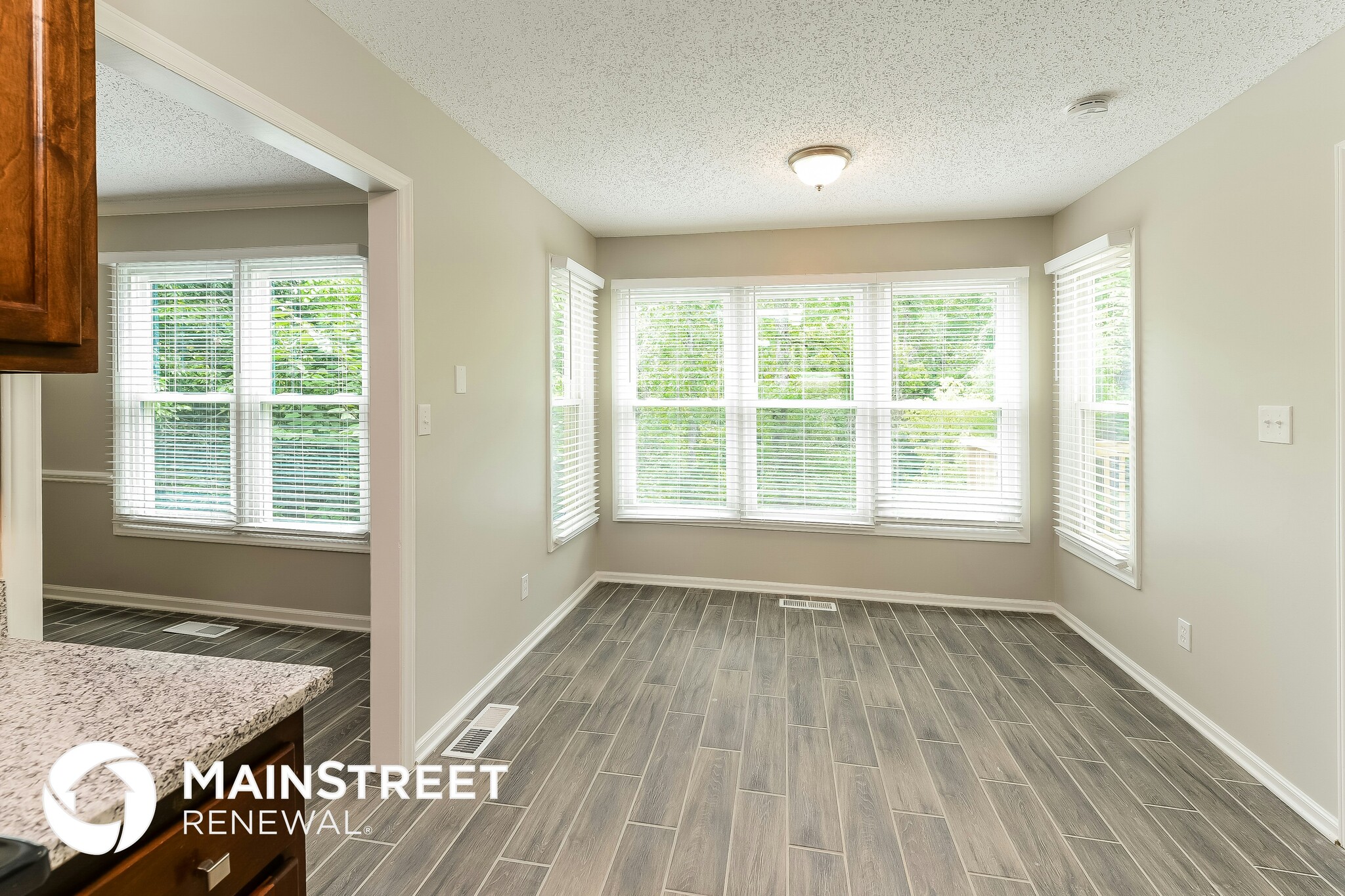 Building Photo - 2359 Oakton Dr