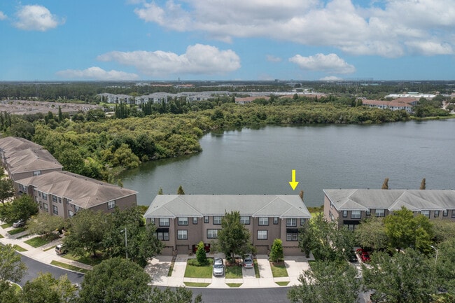 Building Photo - Town Home For Rent in Lake Brandon!