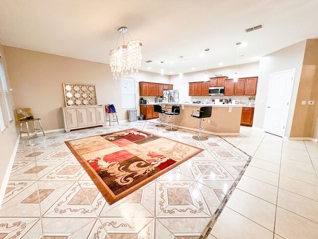 Building Photo - Exquisite Retreat: Luxury Living in Waterside Pointe
