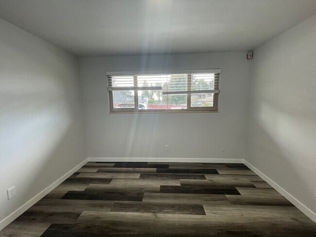 Interior Photo - Arise Highline