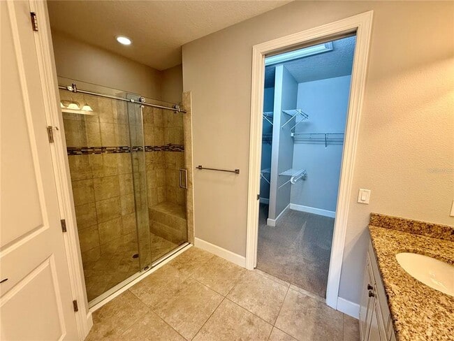 Building Photo - 8724 Bellussi Dr