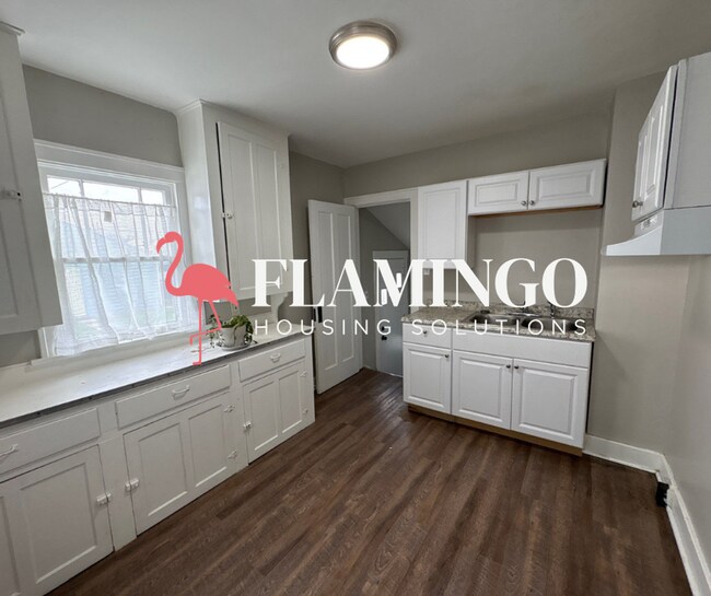 Building Photo - Cozy 2-Bedroom Home with Central Air in Dayton’s Gem City