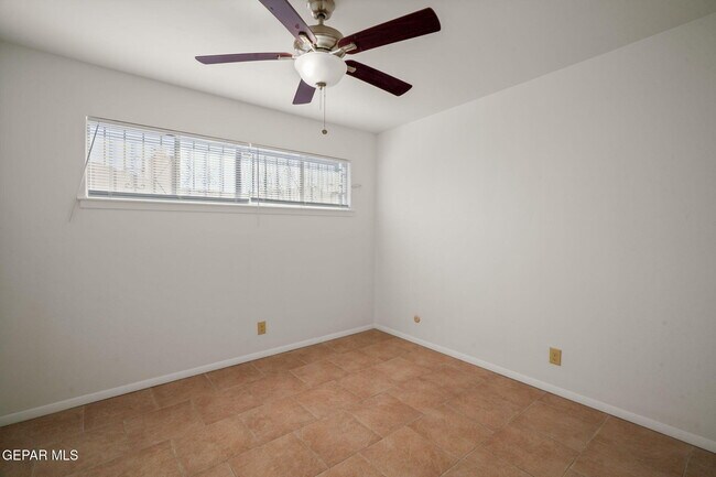 Building Photo - 5313 Bastille Ave