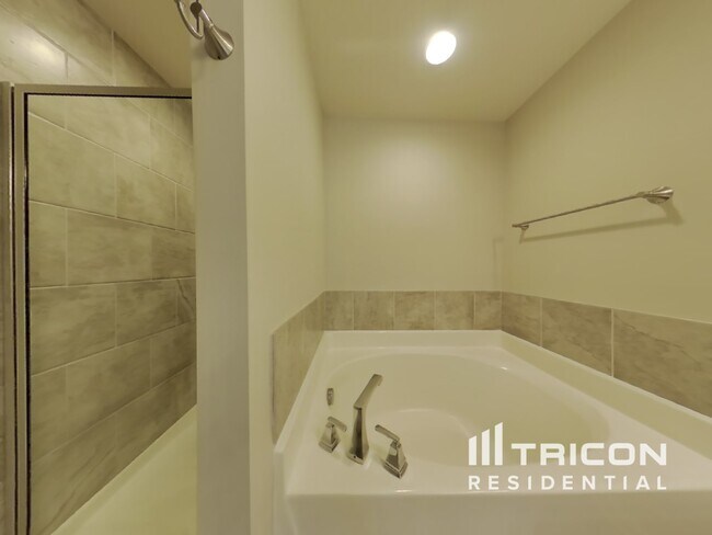Building Photo - 309 Woodfern Ct