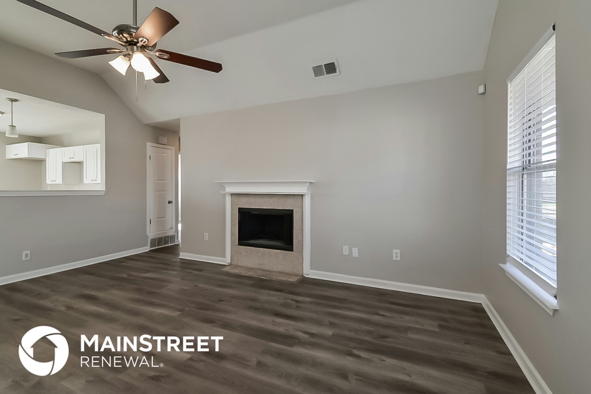 Building Photo - 4539 Longtree Ave