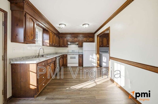 Building Photo - 705 Mill Landing Rd