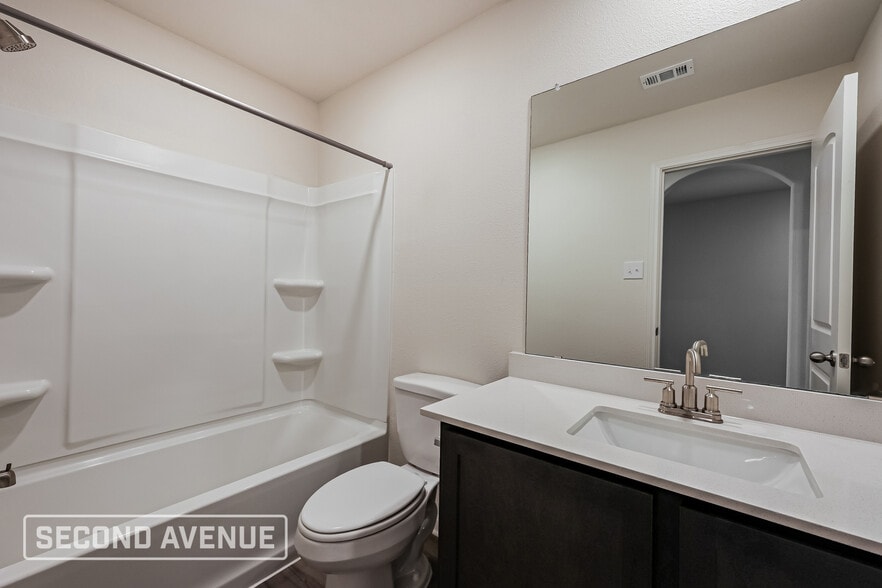 Building Photo - 327 Condie Russell Ave