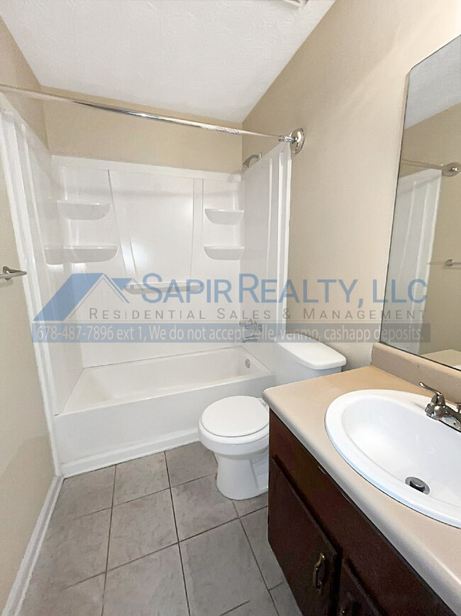 Building Photo - 5609 Mallard Trail