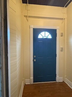 Building Photo - 633 W Onondaga St