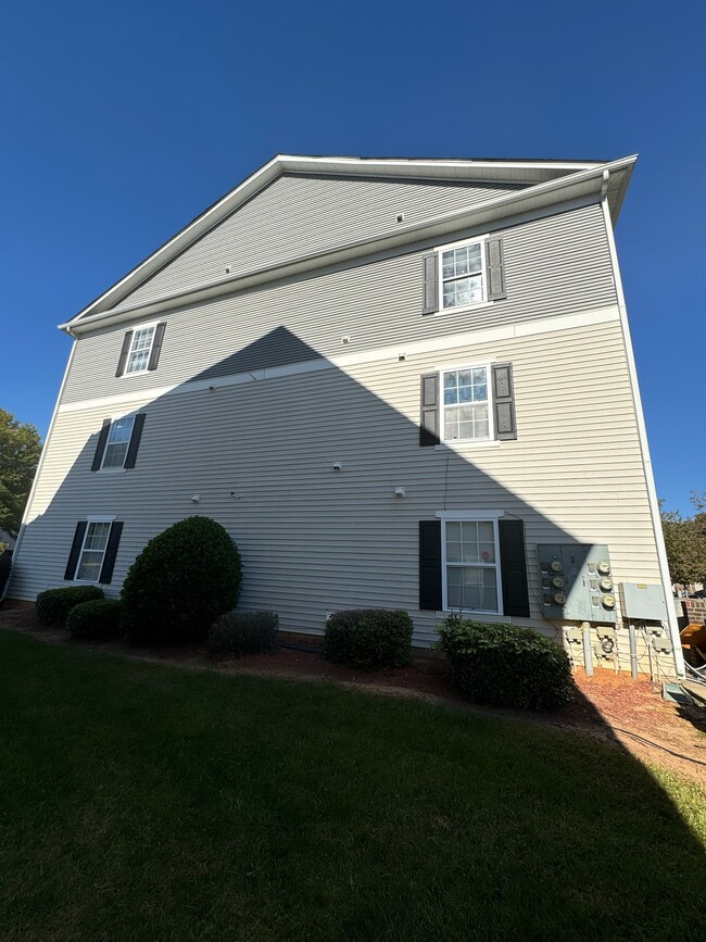 Another Side View of Building Exterior (from the Front of Building) - 962 Plaza Walk Dr