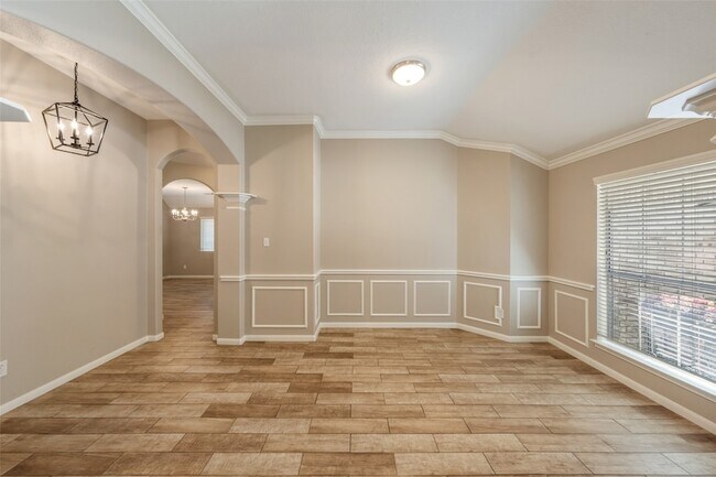 Building Photo - 30627 N Sulphur Creek Dr