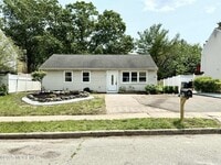 Building Photo - 23 Longboat Ave