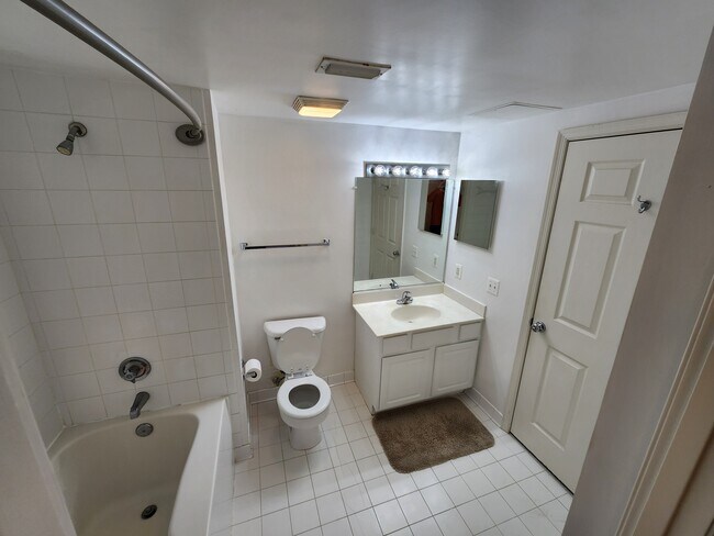 Building Photo - 3835 9th St N