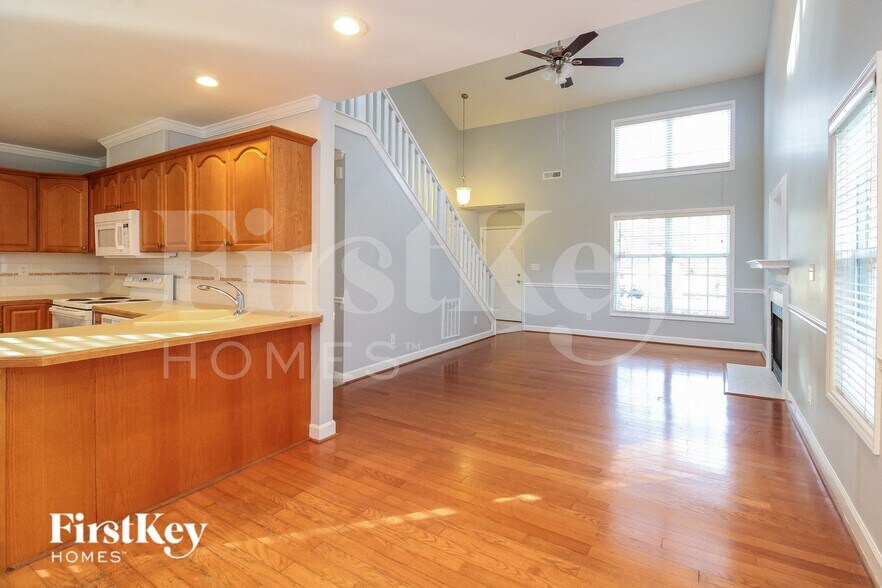 Building Photo - 3974 Leinbach Dr