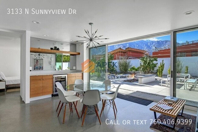 Building Photo - 3133 N Sunnyview Dr