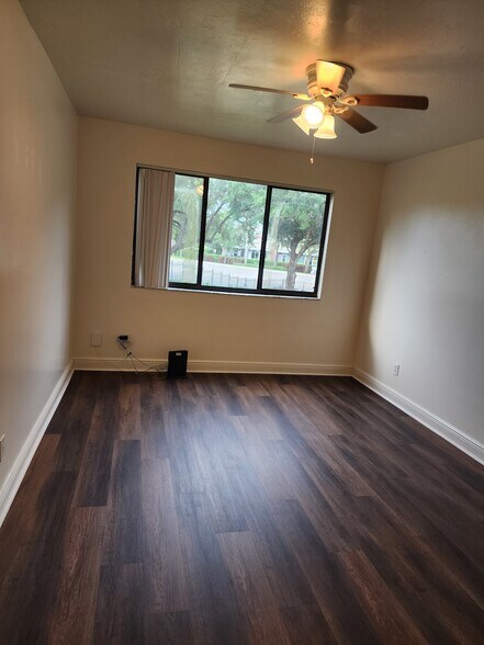 Building Photo - 9022 W Atlantic Blvd