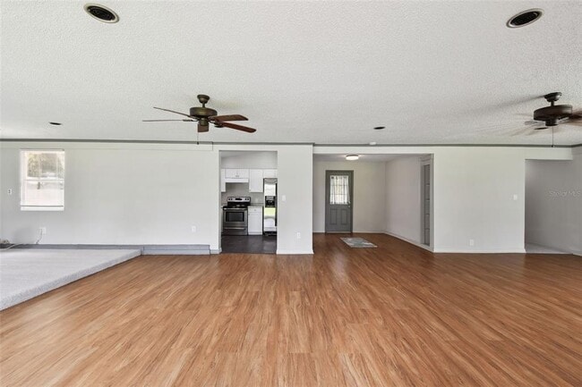 Building Photo - 206 N Montclair Ave