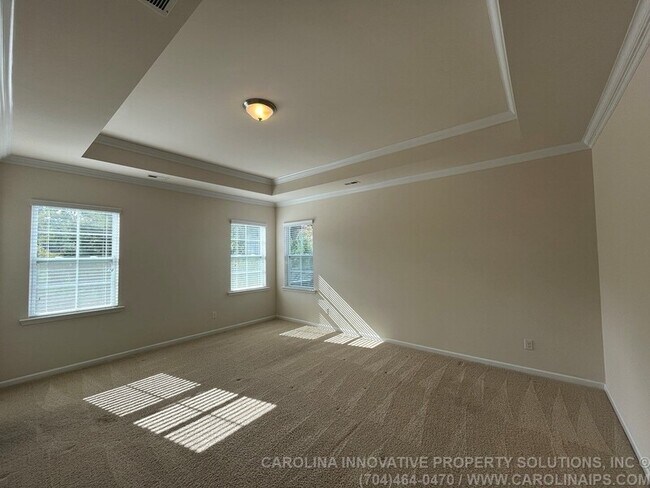 Building Photo - 385 Hawks Creek Pkwy