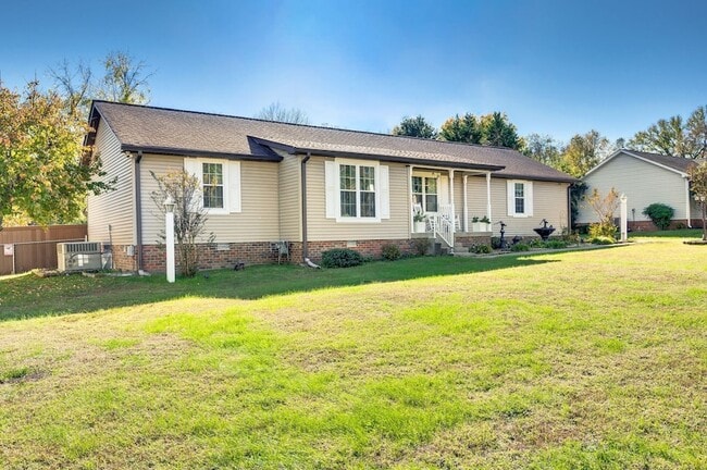 Building Photo - 808 Water View Terrace