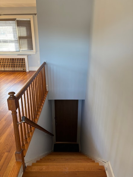 Building Photo - 12 Wedgewood Dr