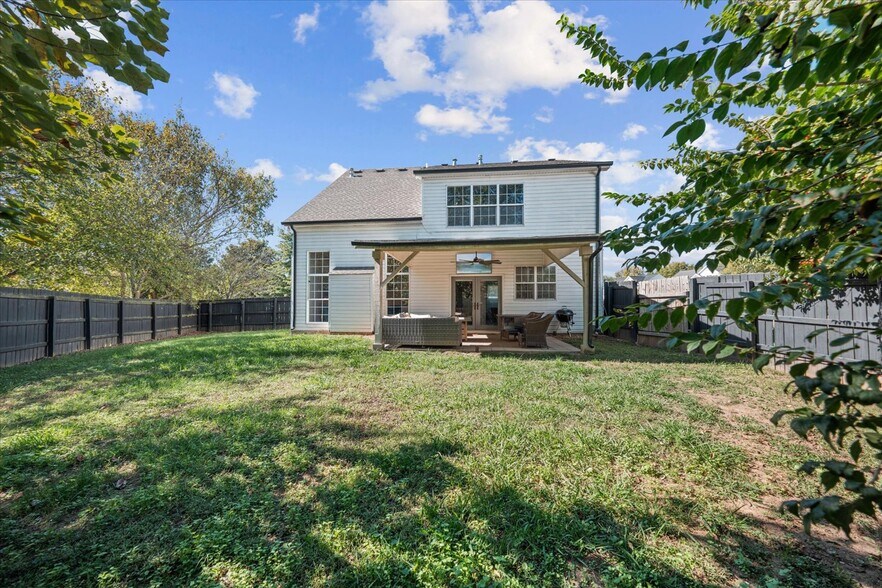 Building Photo - 130 Stanwick Dr
