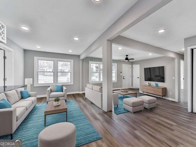 Building Photo - 5205 Silhouette Ln SW