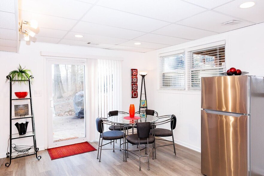 Building Photo - 7286 EARLYS Rd