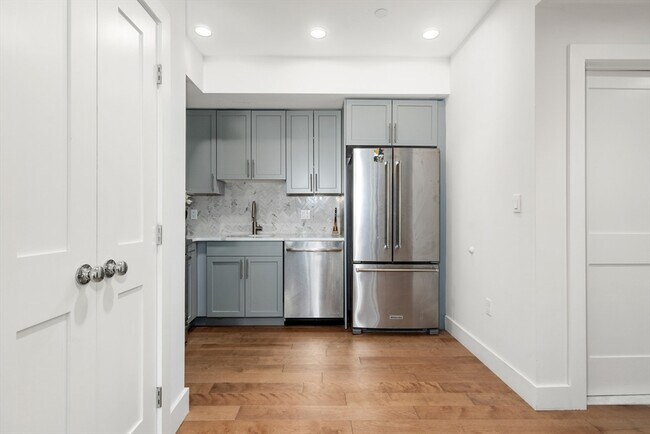 Building Photo - 50 Hichborn St