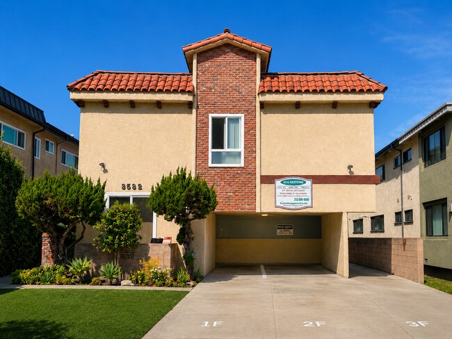 Building Photo - key3532