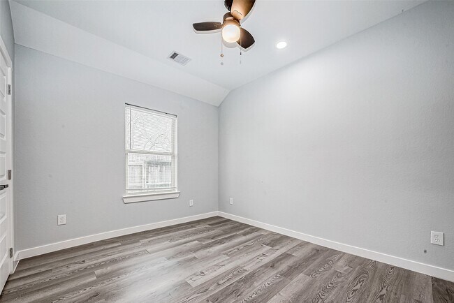 Building Photo - 6725 Avenue K