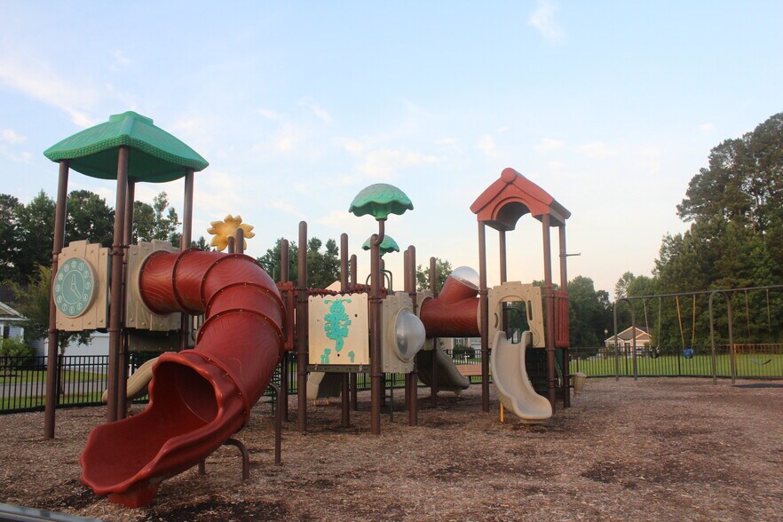 Playground - 4174 High Glen Dr