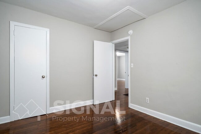 Building Photo - 1636 31st St SW