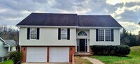 Building Photo - 946 Fuller Glen Cir
