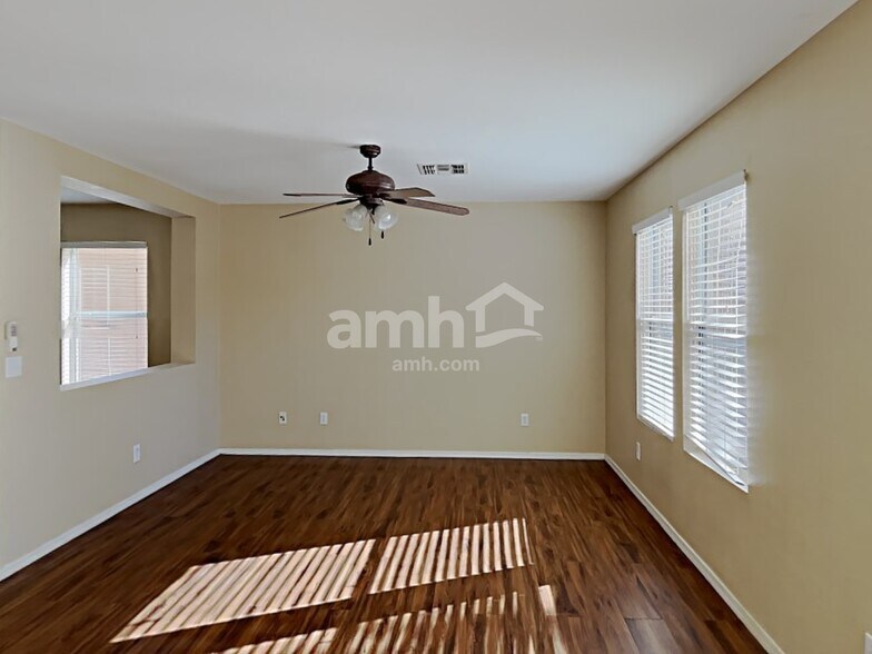 Building Photo - 360 E Atlas Cedar Pl