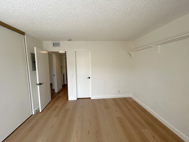Building Photo - 85 COUNTRY MILE RD POMONA 91766 (2 BED / 2...