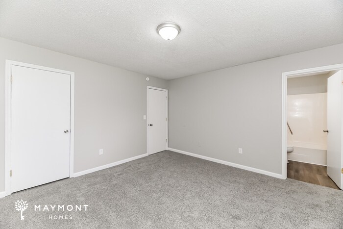 Building Photo - 119 Coachman Ln