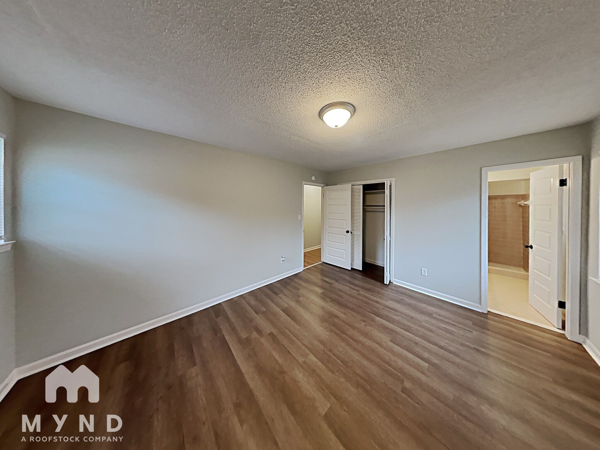 Building Photo - 320 Navajo Pines Dr