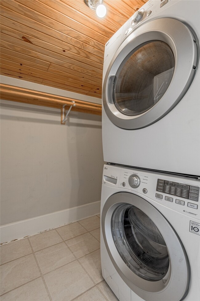 Building Photo - 254 S Railroad St