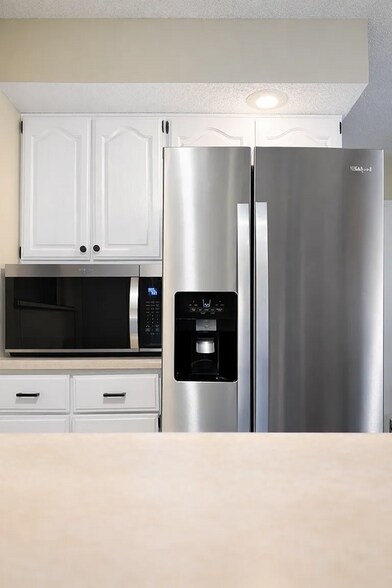 Building Photo - 22 Colony West Dr