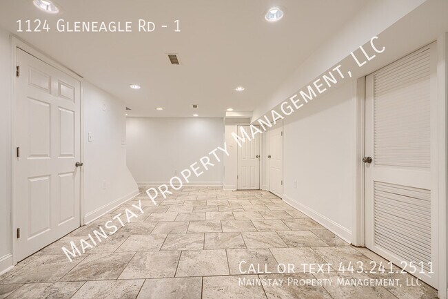 Building Photo - 1124 Gleneagle Rd