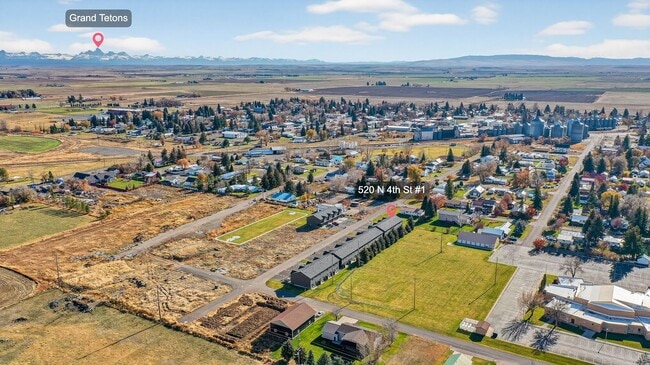 Building Photo - Beautiful 3 Bed, 2.5 Bath Townhome in Ashton