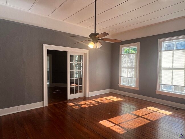 Building Photo - 310 Central Ave