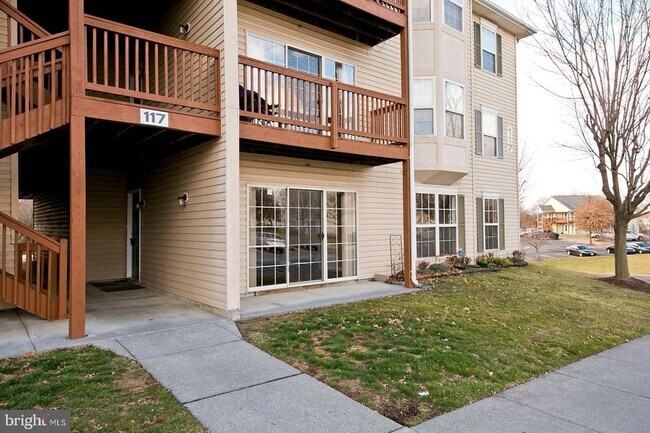 Building Photo - 117 1 Brookland Terrace