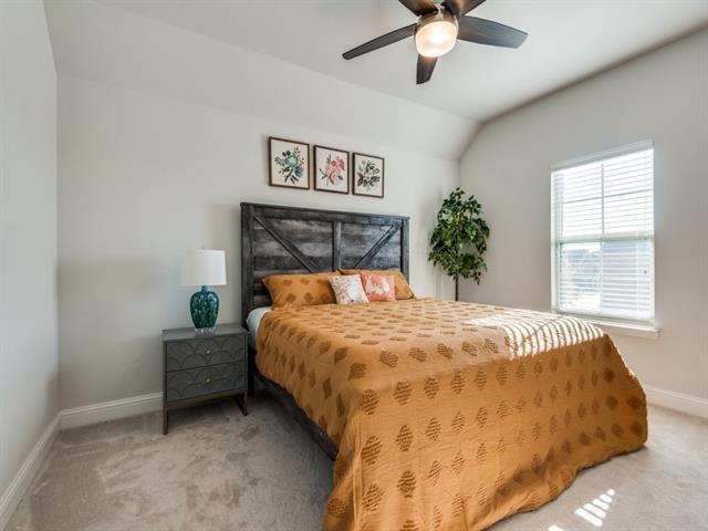 Building Photo - 3253 Lakewood Blfs Trl