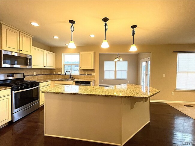 Building Photo - 113 Weeping Willow Way