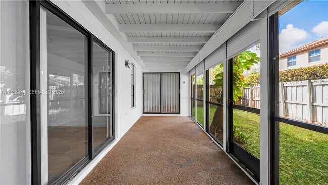 Building Photo - 10583 La Placida Dr