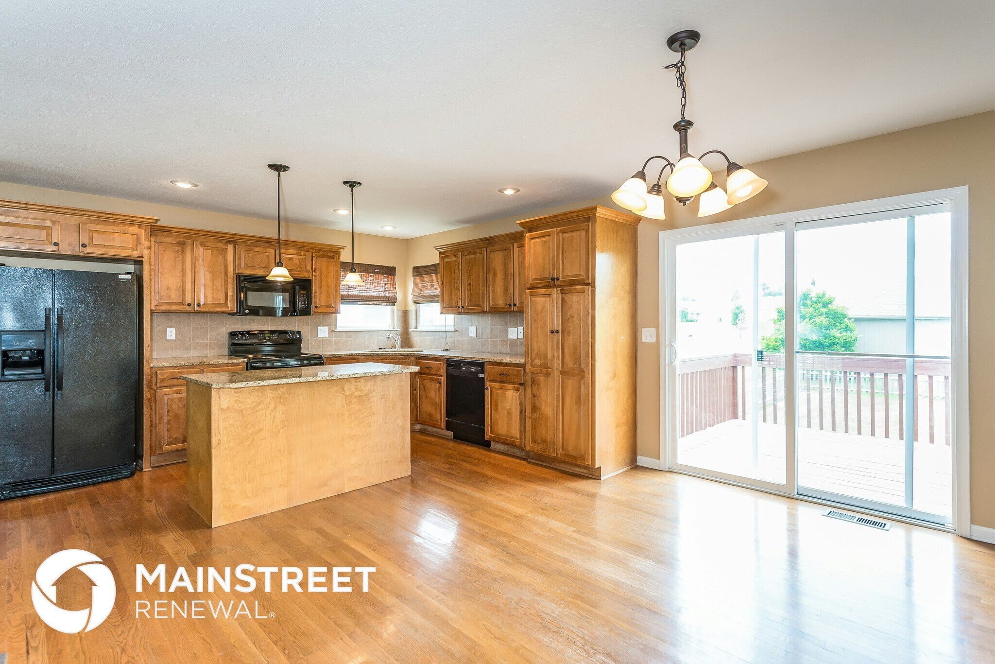 Building Photo - 1606 Fairway Ct