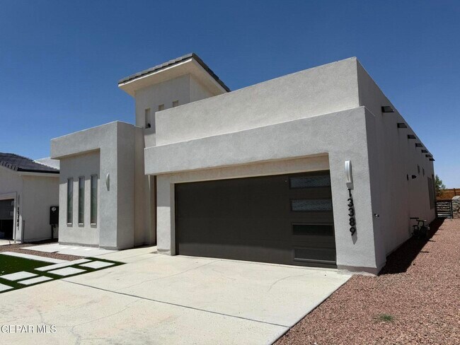 Building Photo - 13389 Carterton Ave